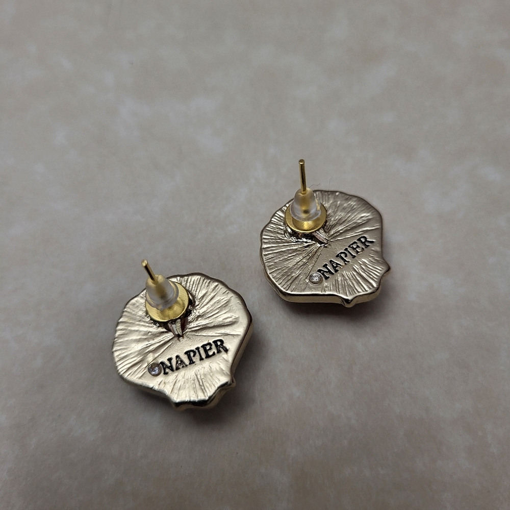Vintage Napier Seashell Earrings Iridescent Lucite Gold Pierced 1980s - Picture 8 of 9